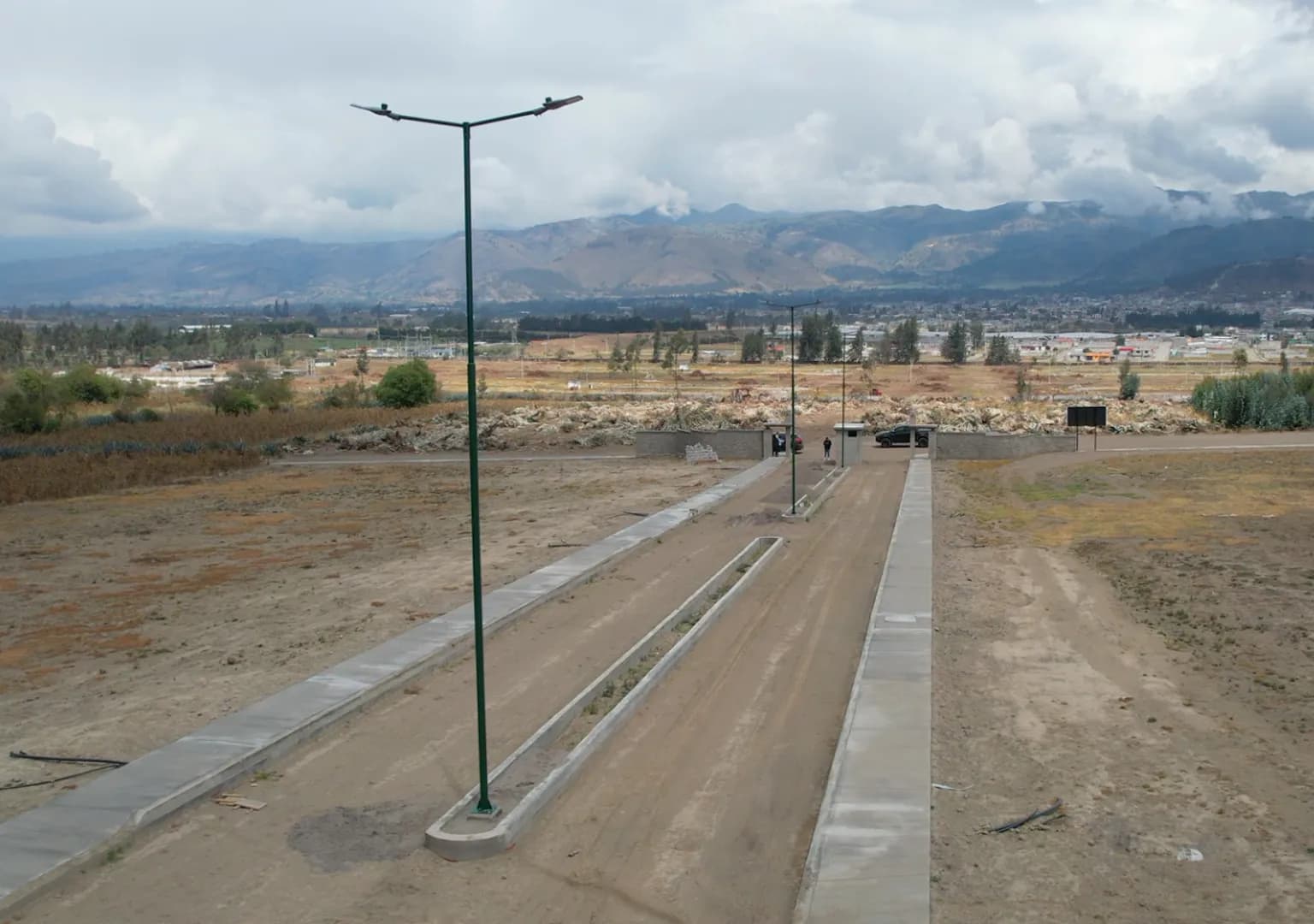 Alumbrado público — obra de MAK
