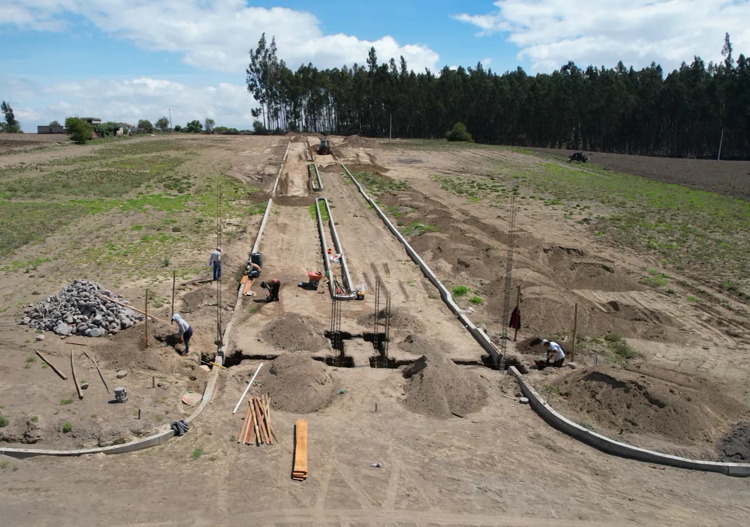 Construcción de pórtico — obra de MAK